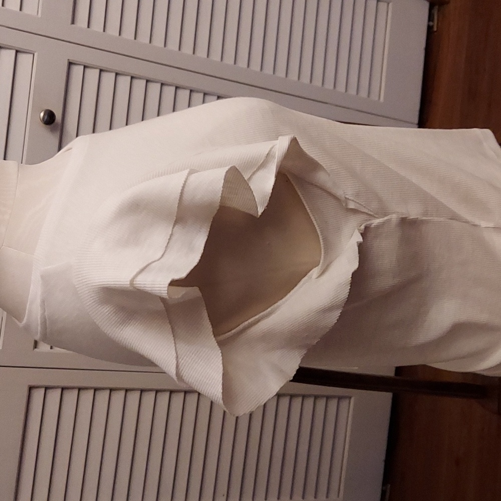 GAP White Ruffle Sleeve Tank Top - Picture 4 of 6